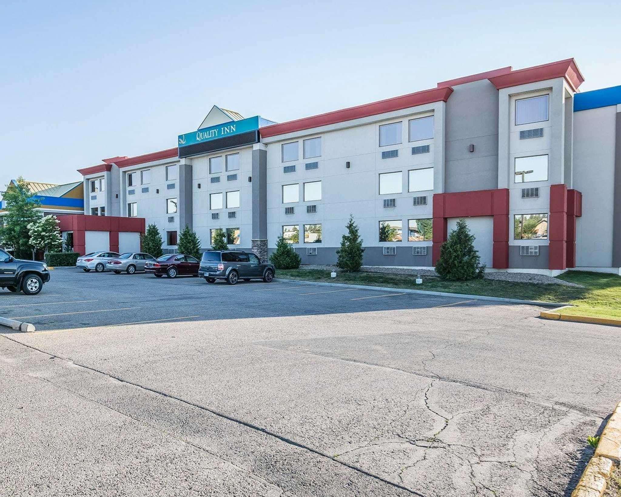 Quality Inn & Conference Centre Red Deer Exterior photo